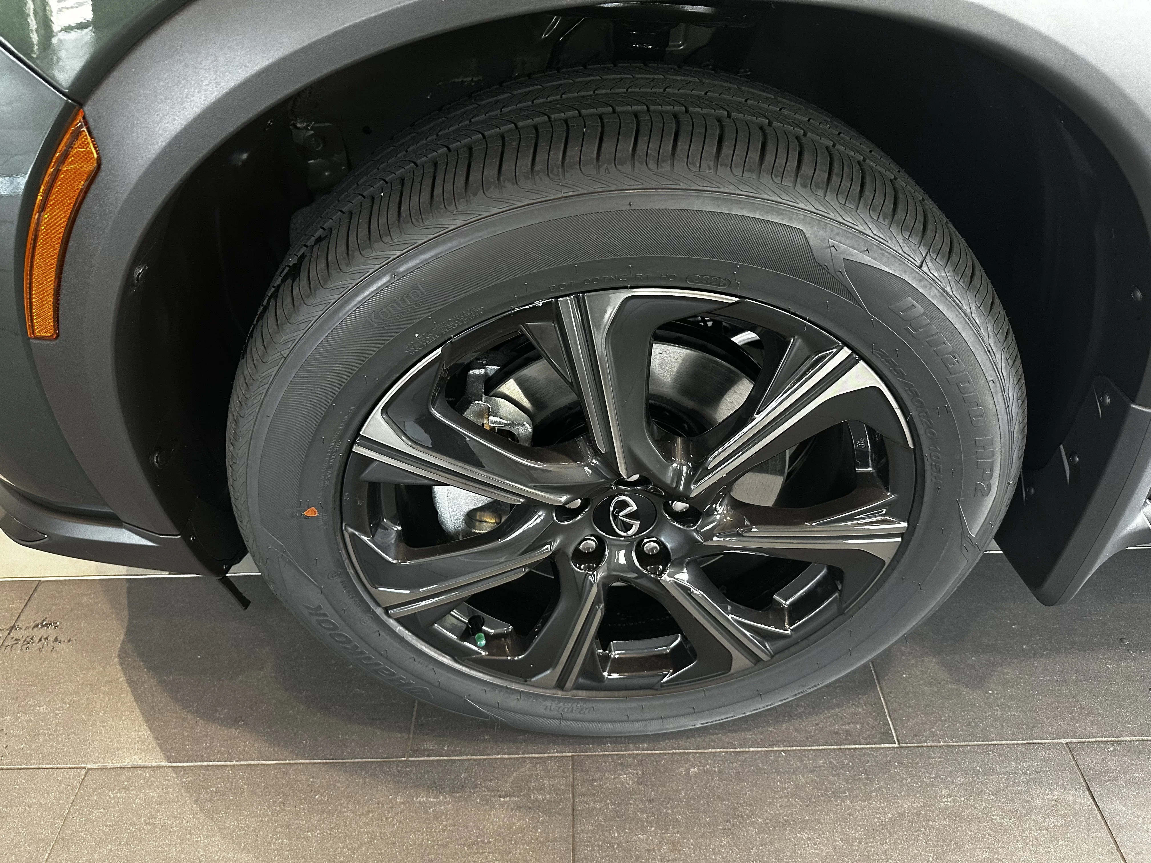 New 2027 2T DEEP EMRLD INFINITI Autograph AWD image 6