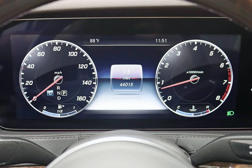 Used 2019 Gray Mercedes-Benz S 560 image 18