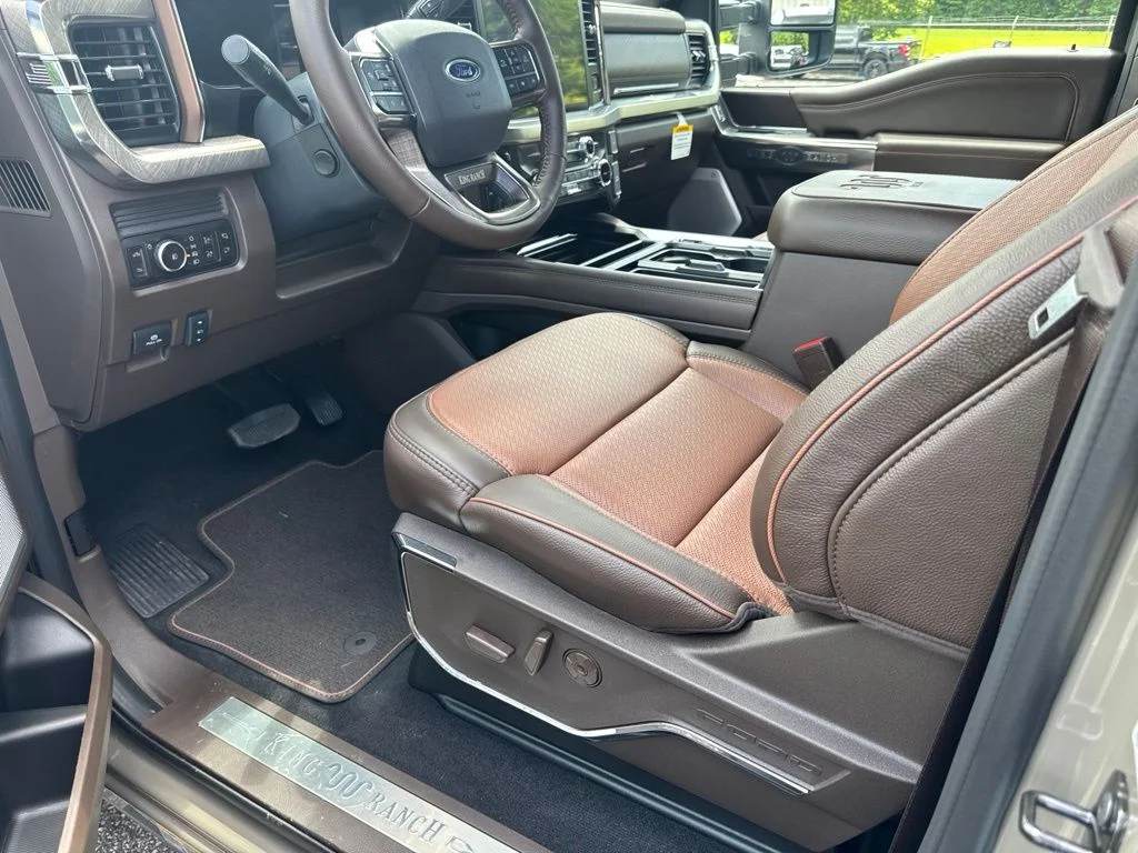Used 2026 Gray Ford King Ranch image 5