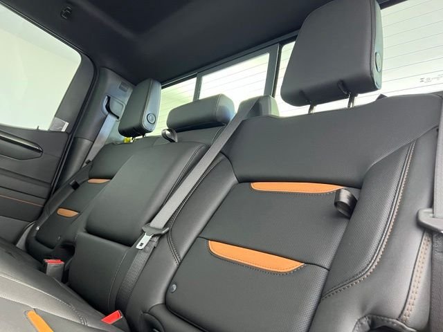 New 2026 White GMC AT4 image 30