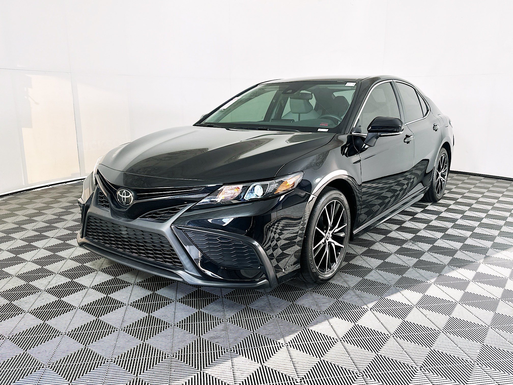 Certified Used 2023 Midnight Black Metallic Toyota SE image 7