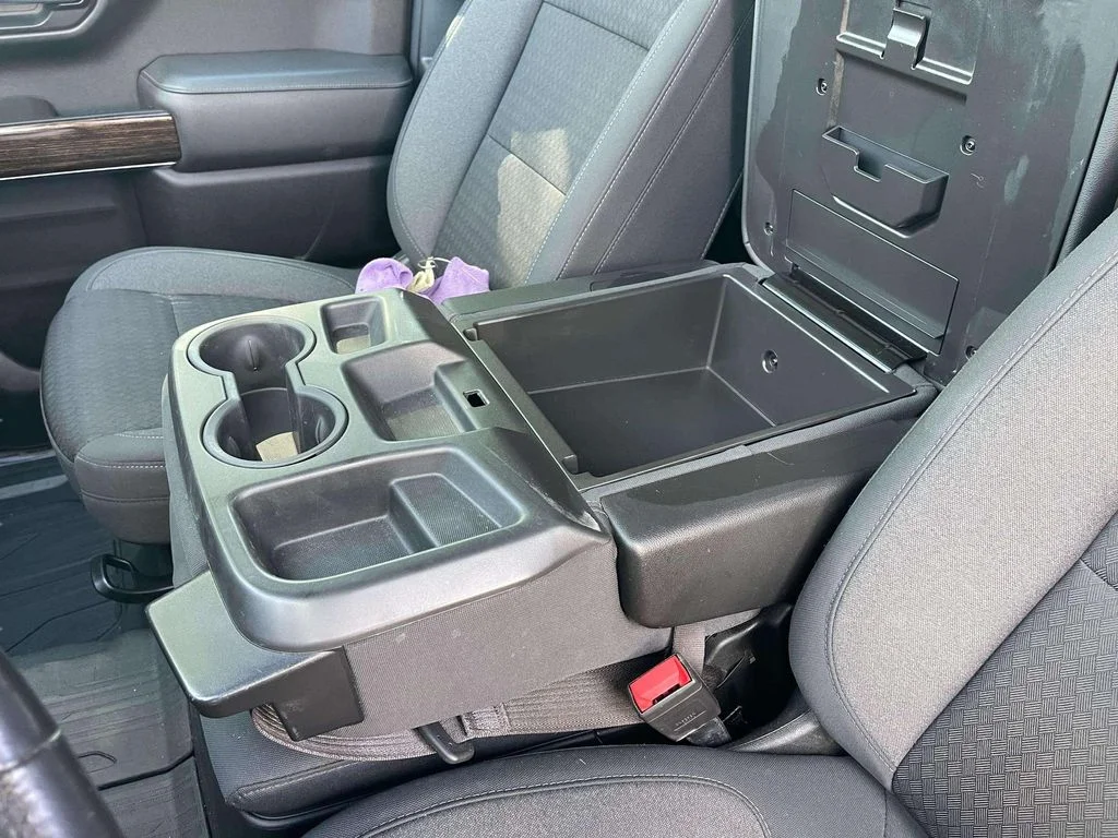Used 2021 Summit White GMC Elevation image 13