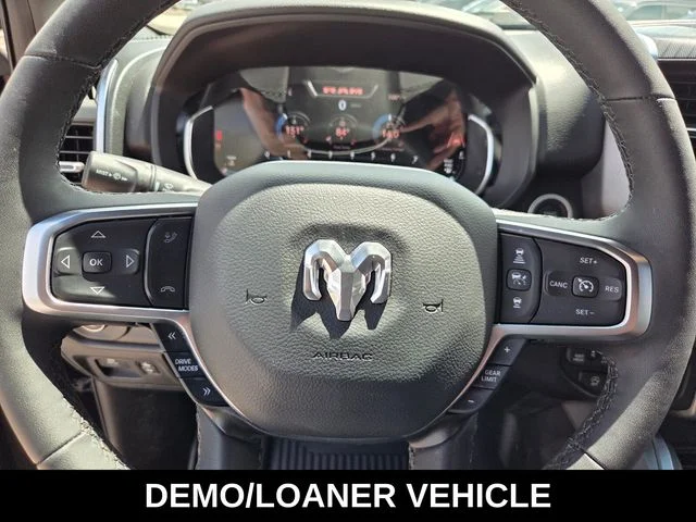New 2026 Diamond Black Crystal Pearl-Coat Exterior Paint RAM Big Horn/Lone Star image 11