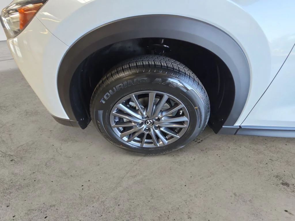 Used 2021 White Mazda Touring image 9