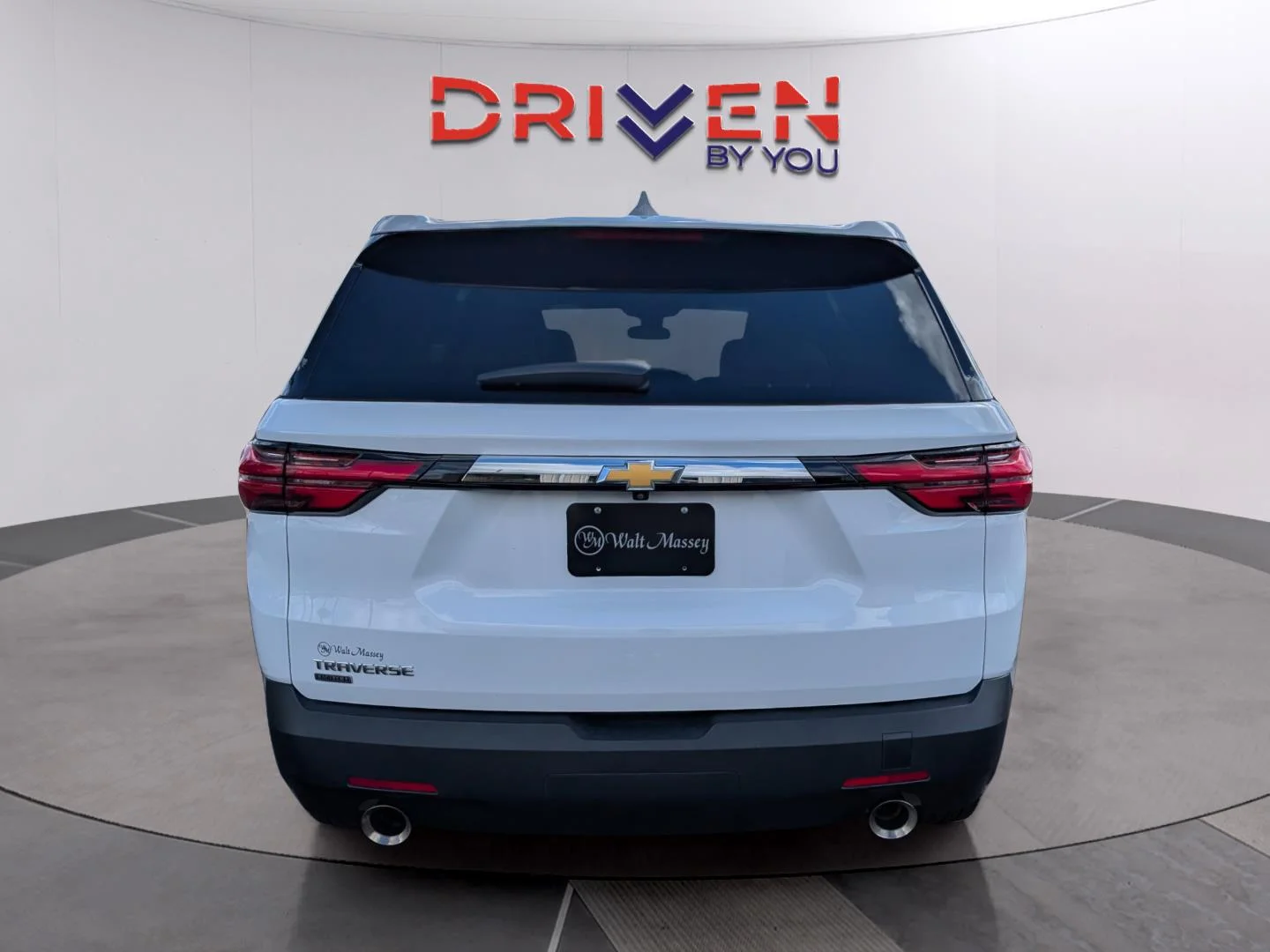 Used 2024 Summit White Chevrolet LS image 4