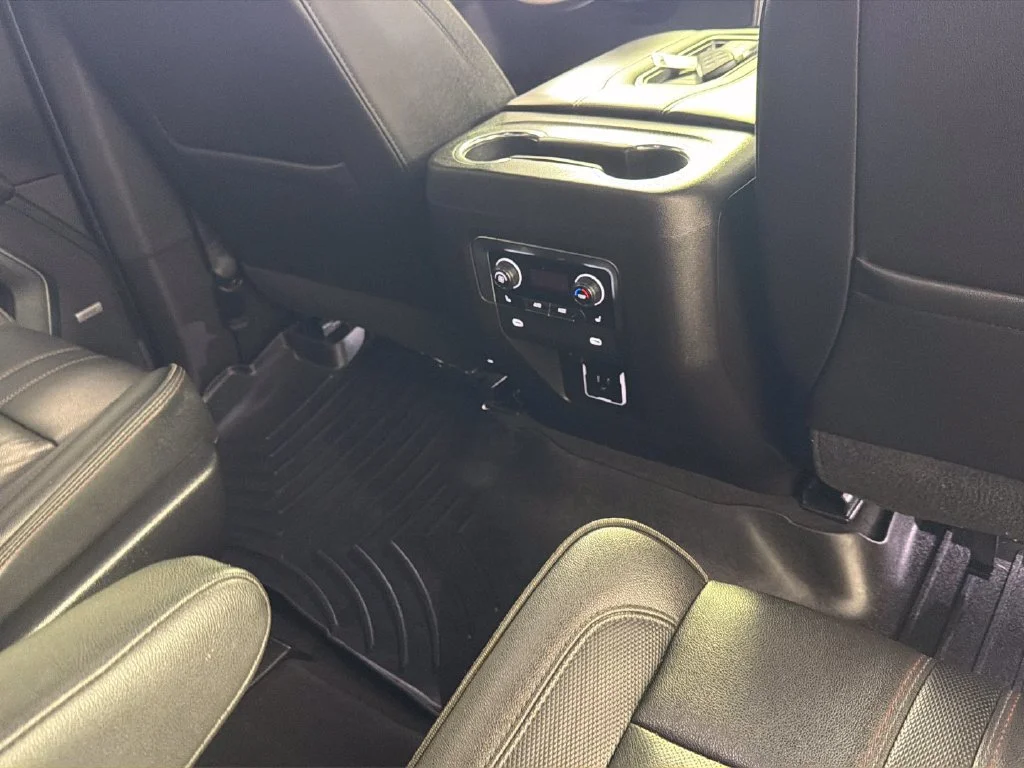 Used 2021 BLACK Chevrolet RST image 35