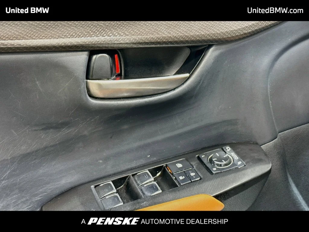Used 2019 Eminent White Pearl Lexus 300 Base image 10