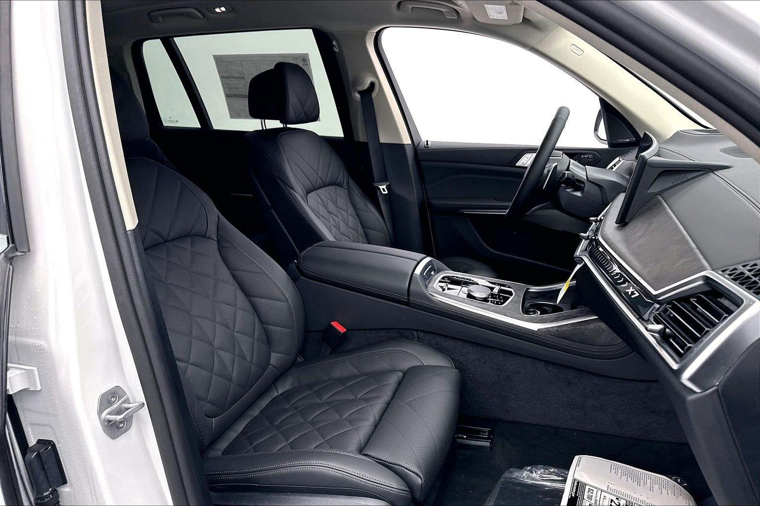 New 2027 Mineral White Metallic BMW xDrive40i image 27