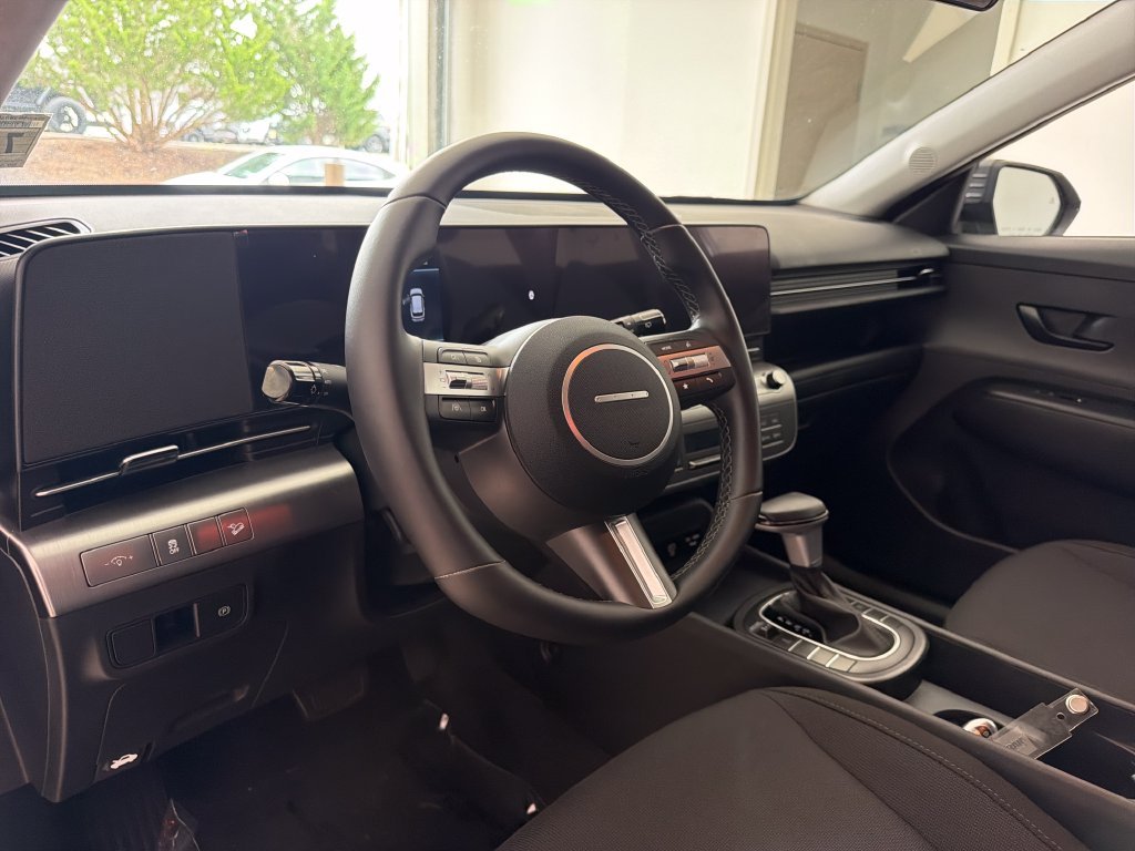 Used 2025 Gray Hyundai SEL image 16