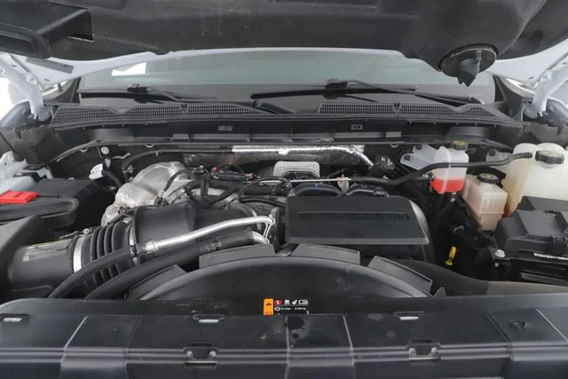 Used 2024 White GMC AT4 image 15