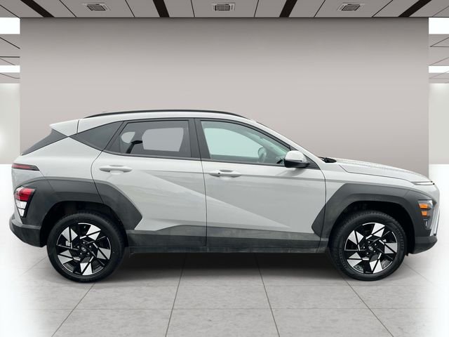 Used 2025 Gray Hyundai SEL image 2