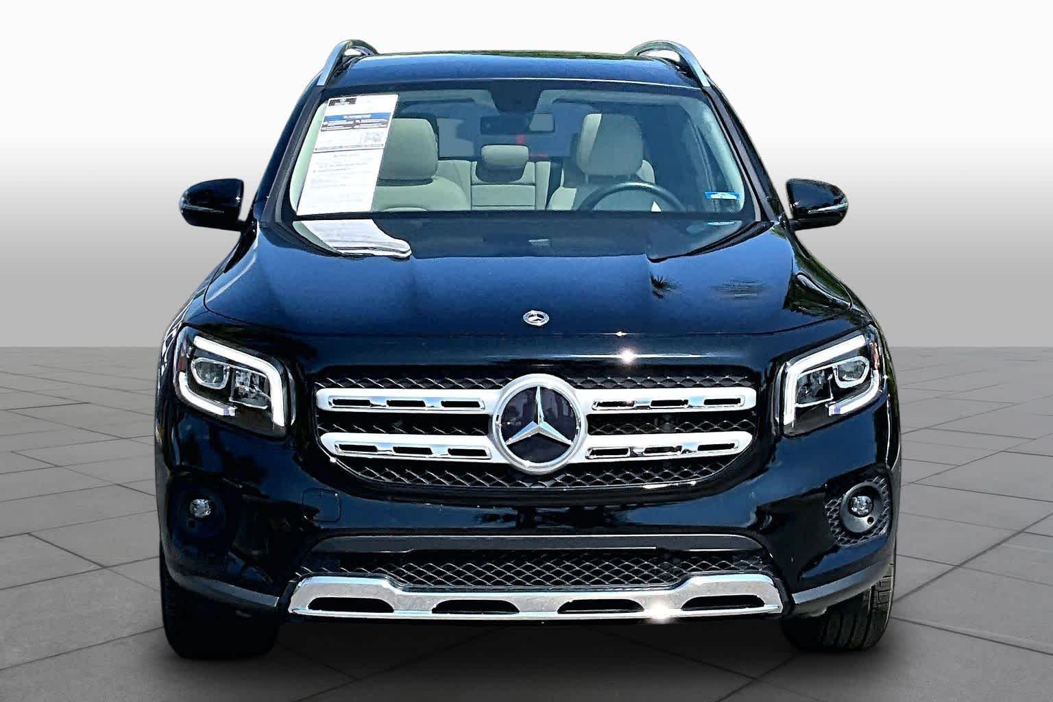 Used 2023 Night Black Mercedes-Benz GLB 250 image 4