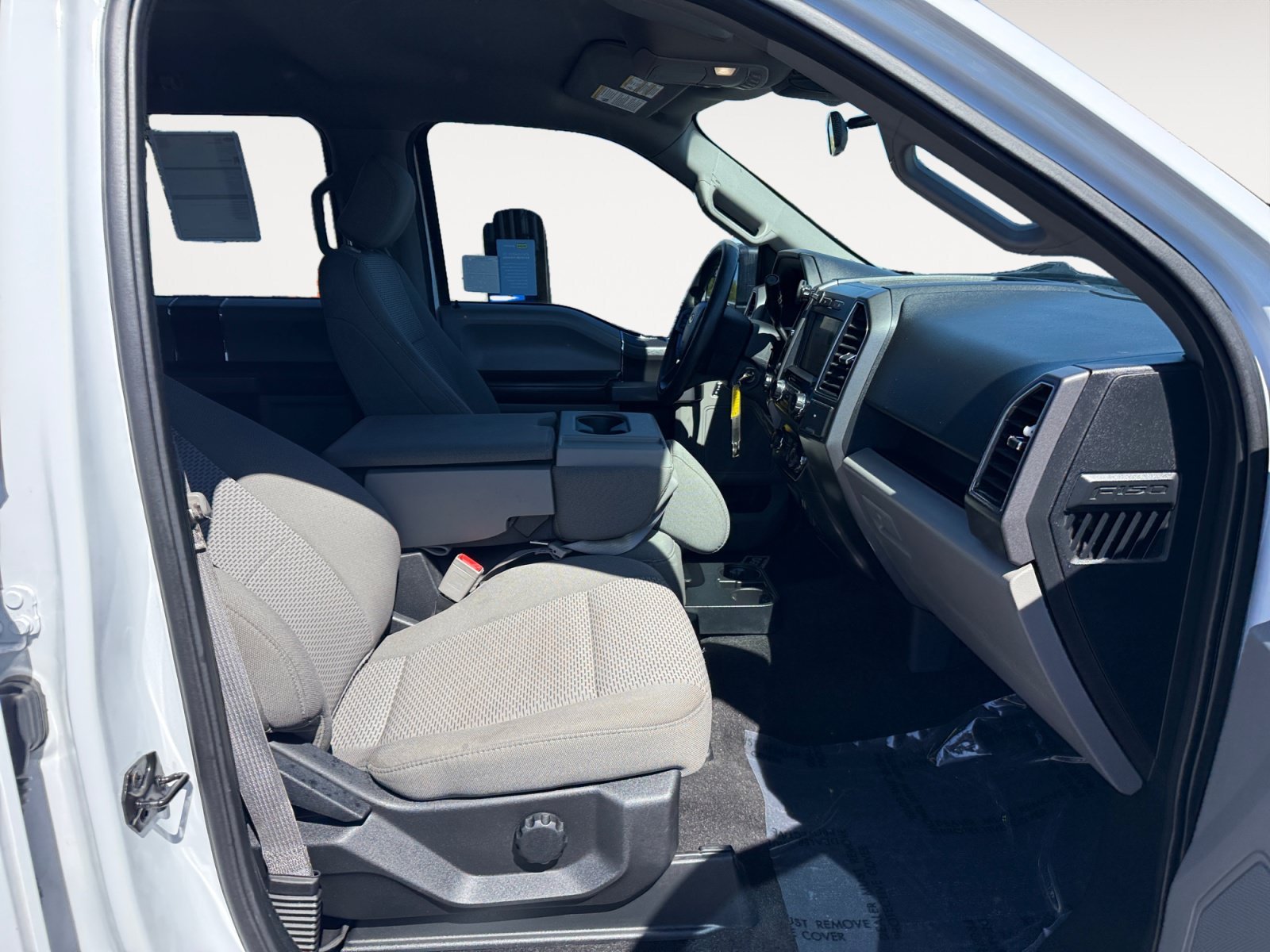 Certified Used 2019 Oxford White Ford XLT image 19