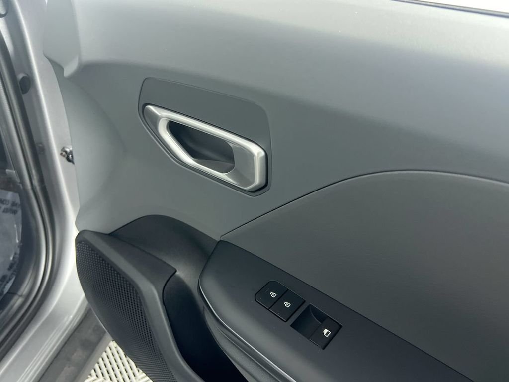 New 2026 Steel Gray Kia LXS image 31