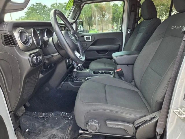 Used 2022 Silver Jeep Unlimited Sahara image 11