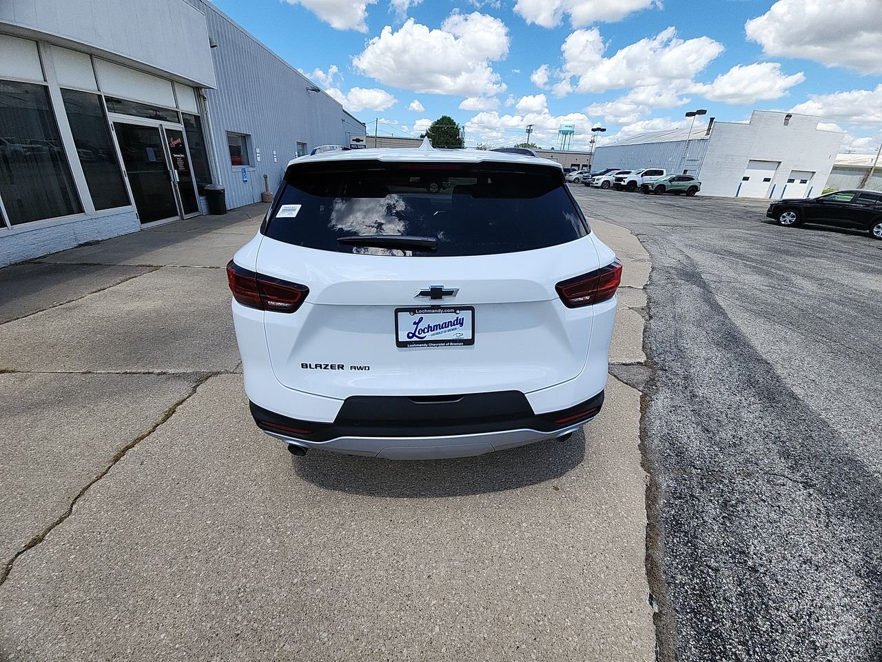 New 2026 Summit White Chevrolet 2LT image 7