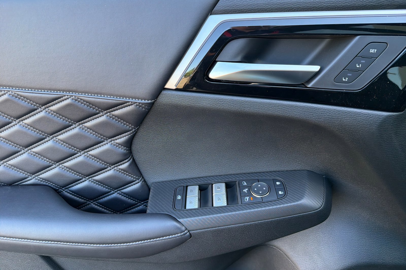 New 2026 Moonrock Gray Nissan Platinum image 8