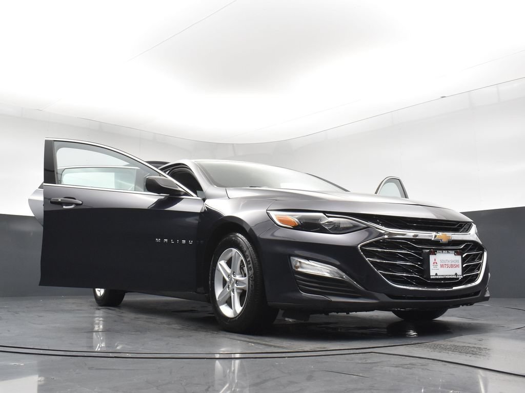 Used 2022 Gray Chevrolet LS image 30