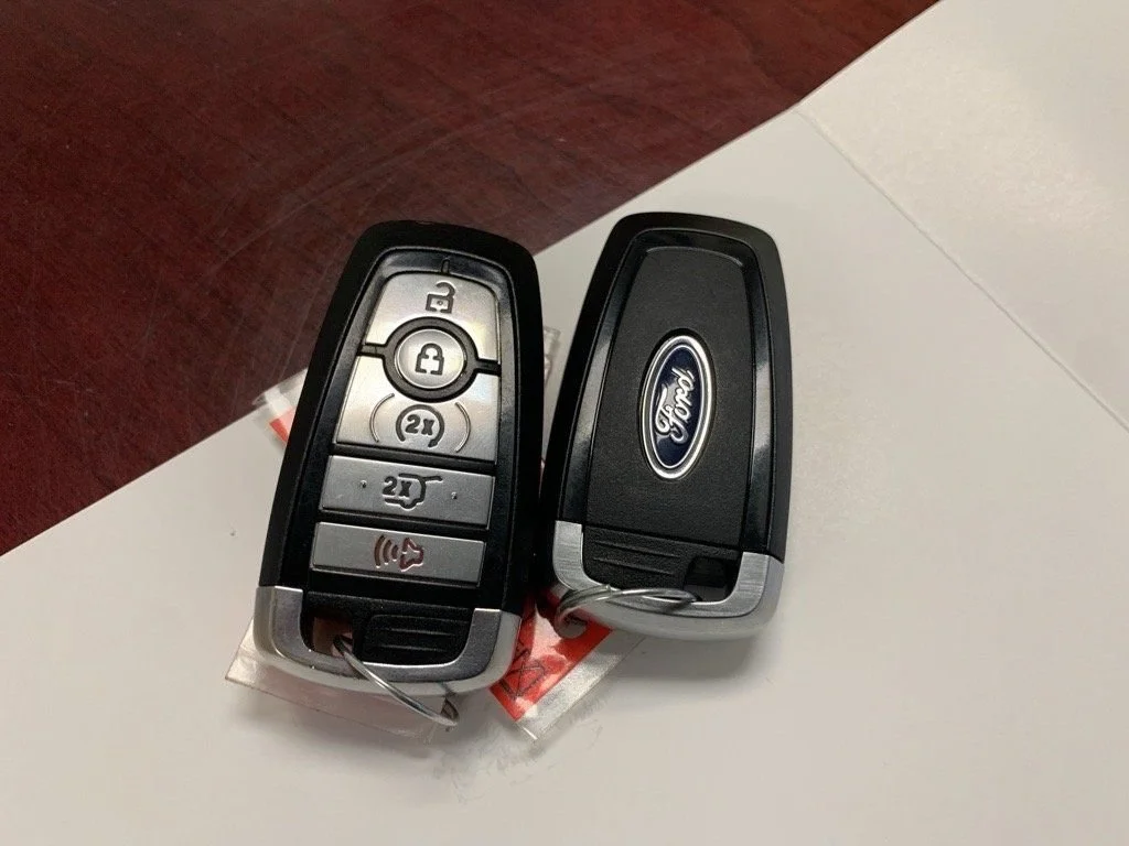 Used 2021 Red Ford XLT image 9