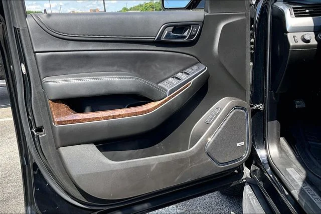 Used 2019 Black Chevrolet LT image 17
