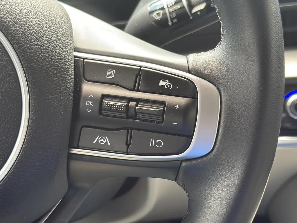 Used 2025 Gray Kia EX image 22