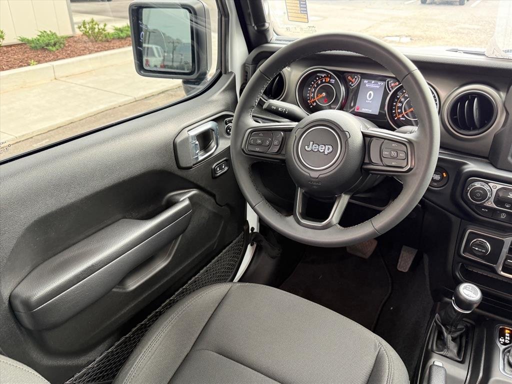 Used 2023 Bright White Clear Coat Jeep Sport S image 9