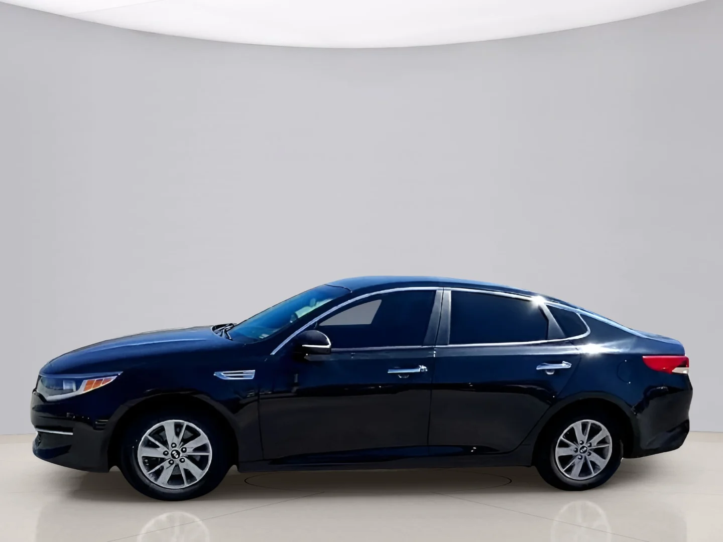 Used 2017 Black Kia LX image 8