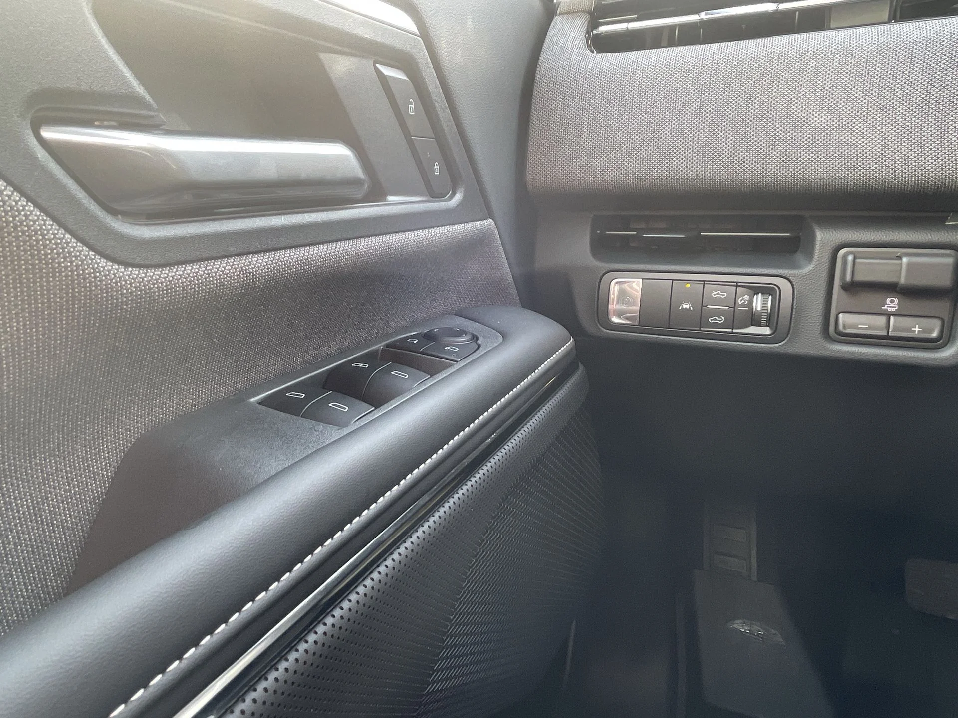 2026 GMC Sierra EV Elevation - Photo 50