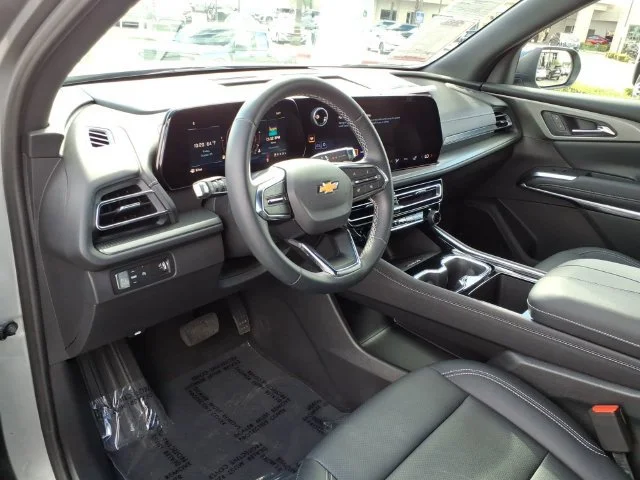 Used 2026 Sterling Gray Metallic Chevrolet LT image 17