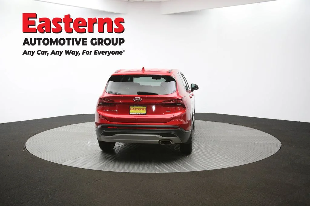 Used 2022 Red Hyundai SE image 37
