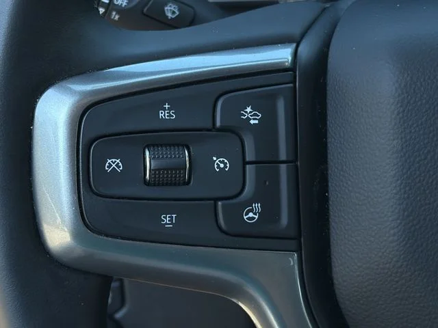 Used 2025 Black Chevrolet LT image 27