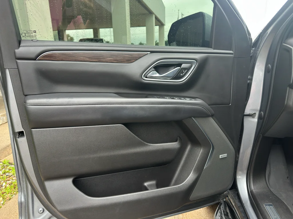 Used 2021 Satin Steel Metallic Chevrolet LT image 12