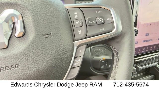 New 2026 Diamond Black Crystal Pearl-Coat Exterior Paint RAM Laramie image 21