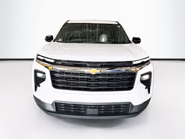 Used 2024 Summit White Chevrolet LS image 4