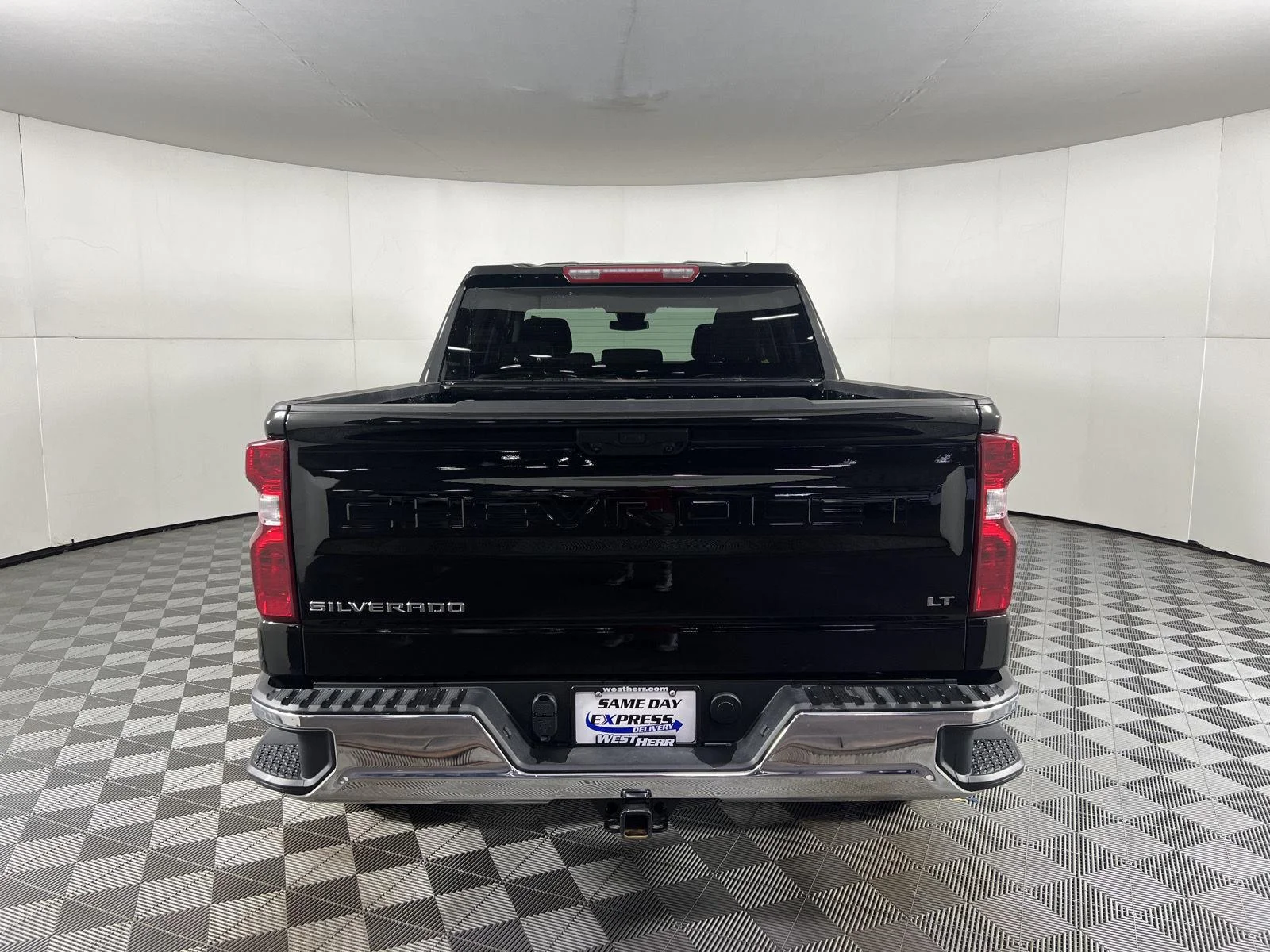 Used 2025 Black Chevrolet LT image 24