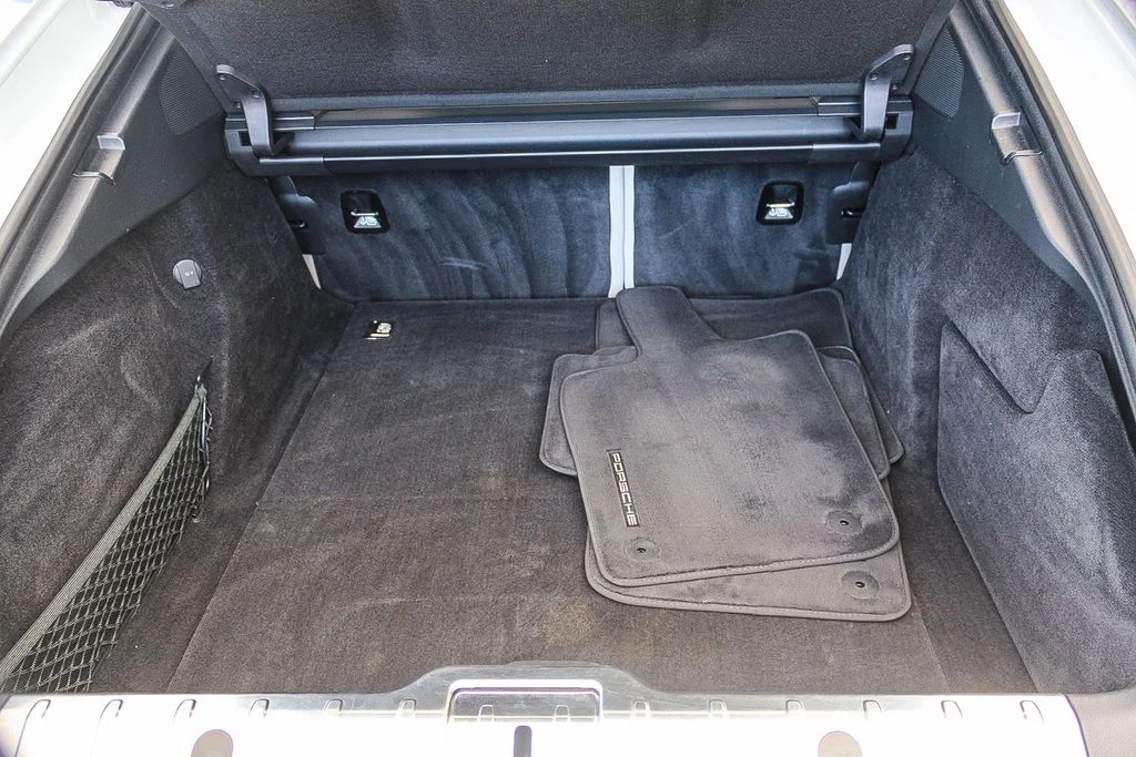 Used 2018  Porsche 4 image 25