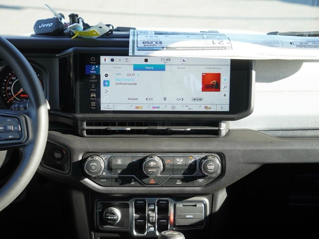 New 2026 Bright White Clear-Coat Exterior Paint Jeep Sport image 22