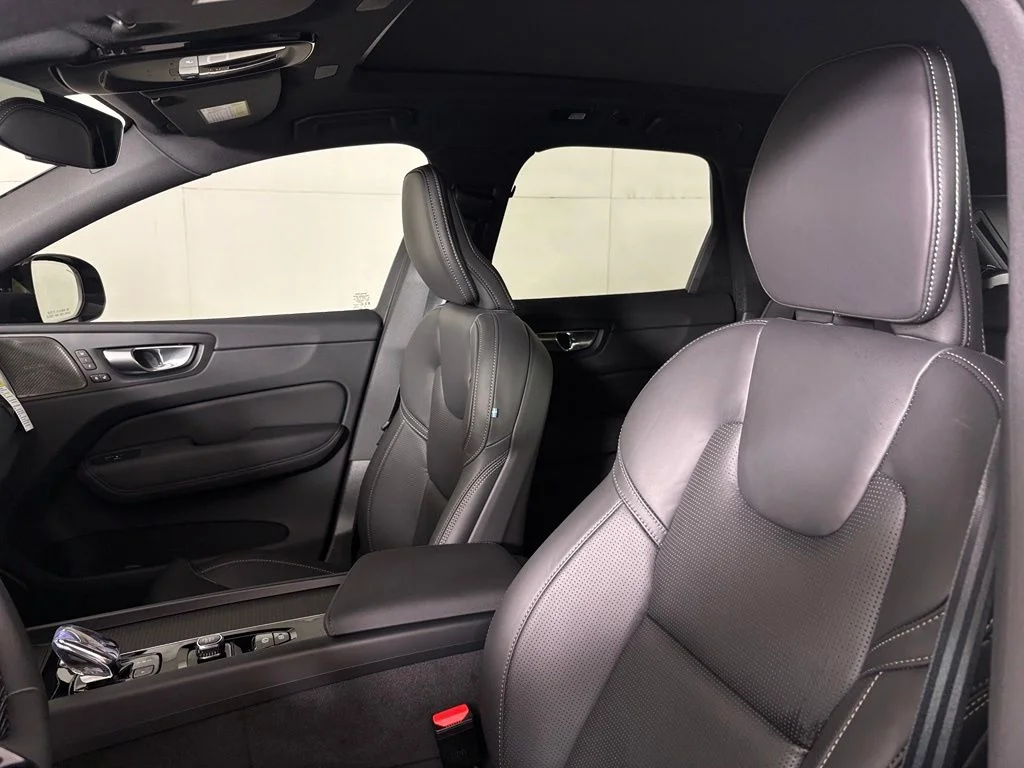 New 2026 Gray Metallic Volvo Ultra image 18