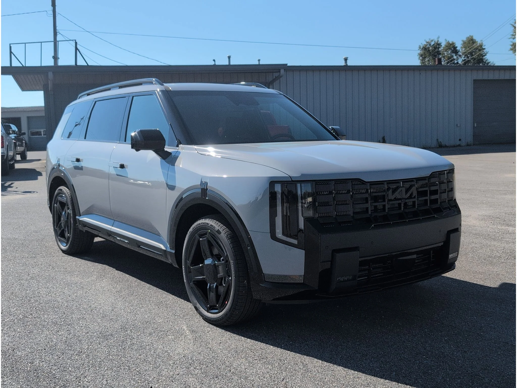 New 2027 Wolf Gray Kia X-LINE SX image 7