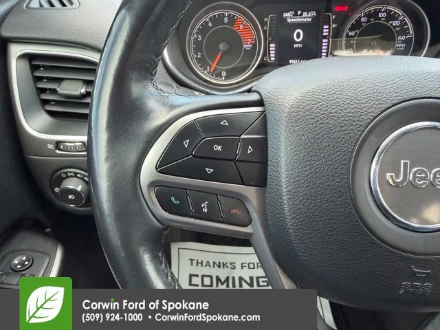 Used 2019 Granite Crystal Clearcoat Metallic Jeep Latitude Plus image 23