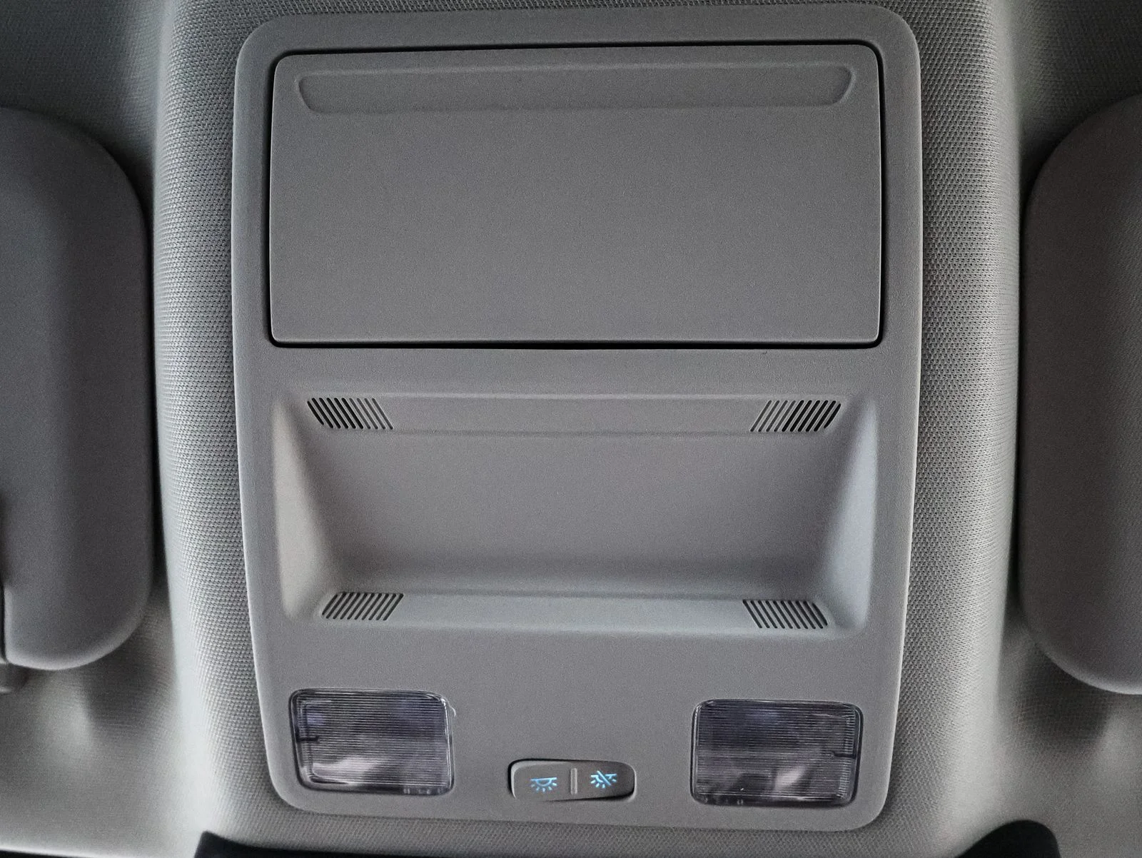 New 2026 Carbonized Gray Metallic Ford Outer Banks® image 33