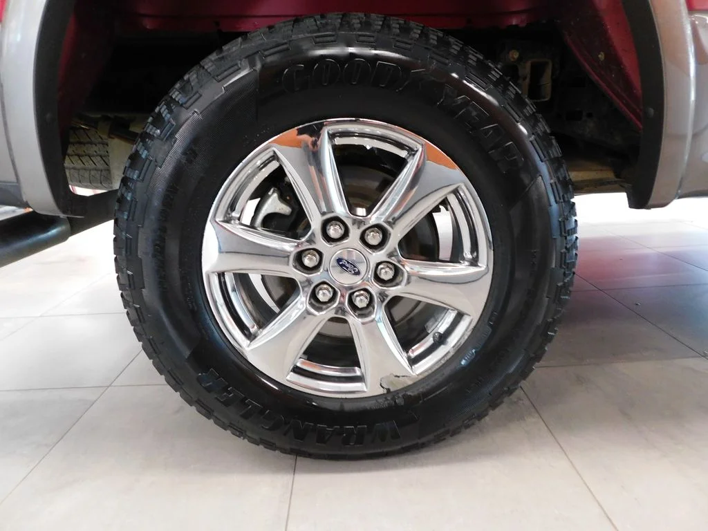 Certified Used 2019 Ruby Red Metallic Tinted Clearcoat Ford Lariat image 10
