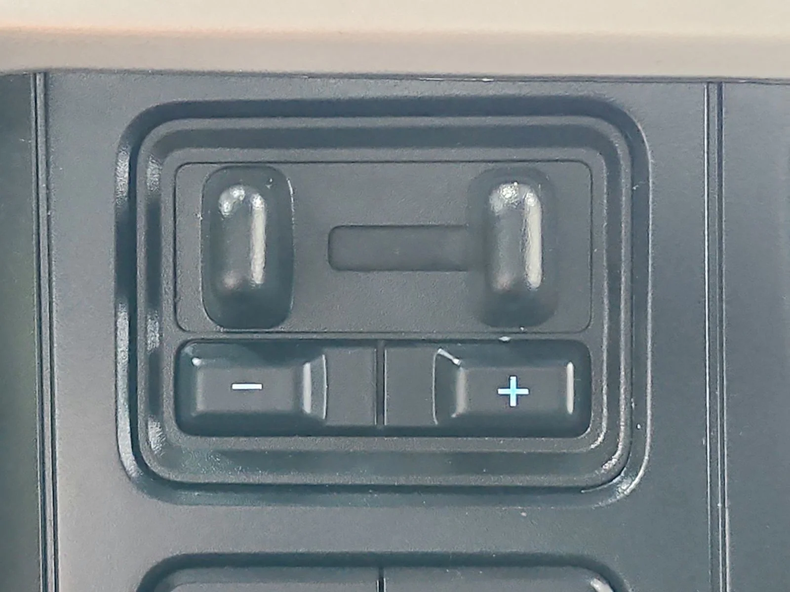 Used 2025 White Ford XLT image 33