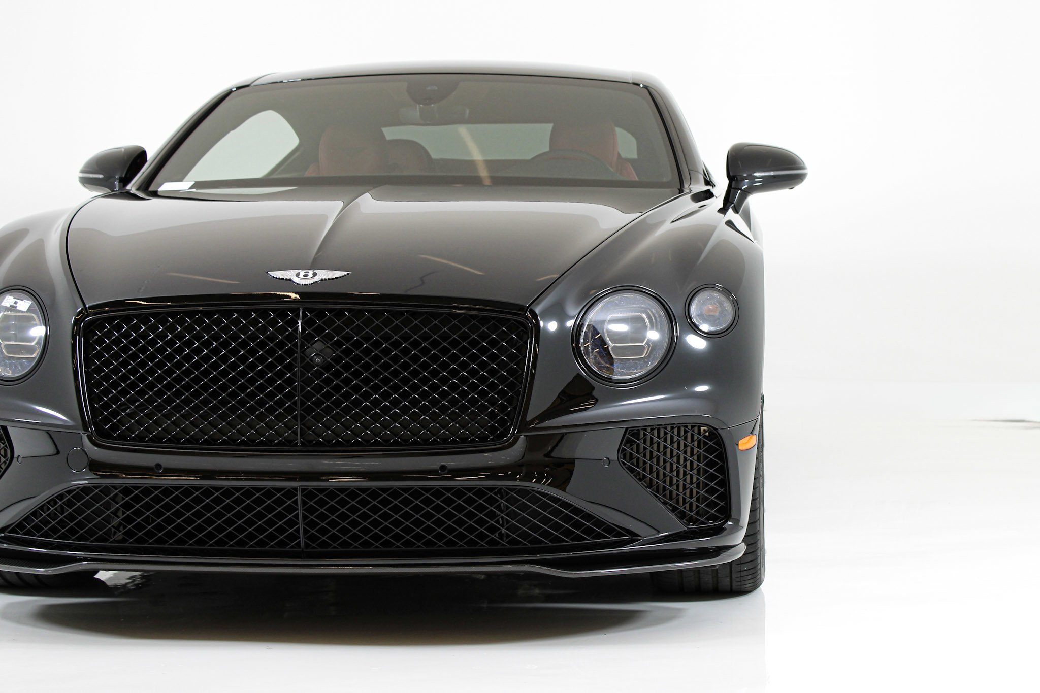 Used 2024 Black Bentley  image 13