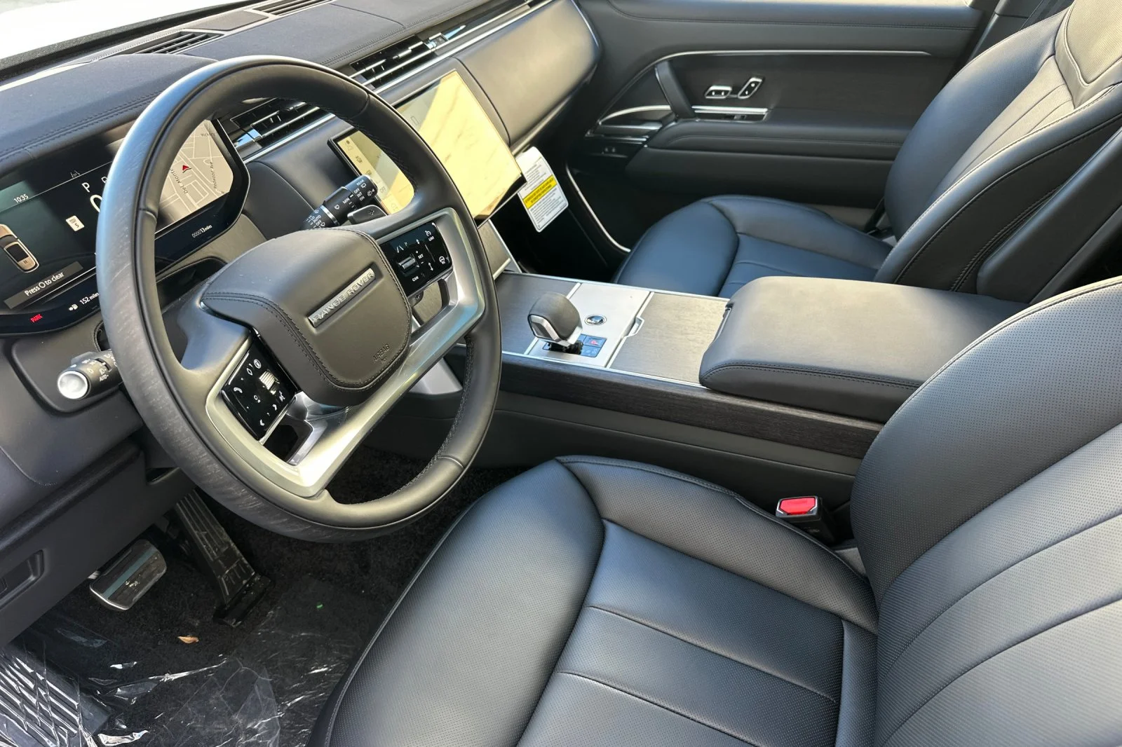 New 2026 Fuji White Land Rover SE image 10