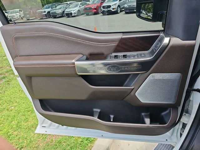 Used 2024  Ford King Ranch image 28