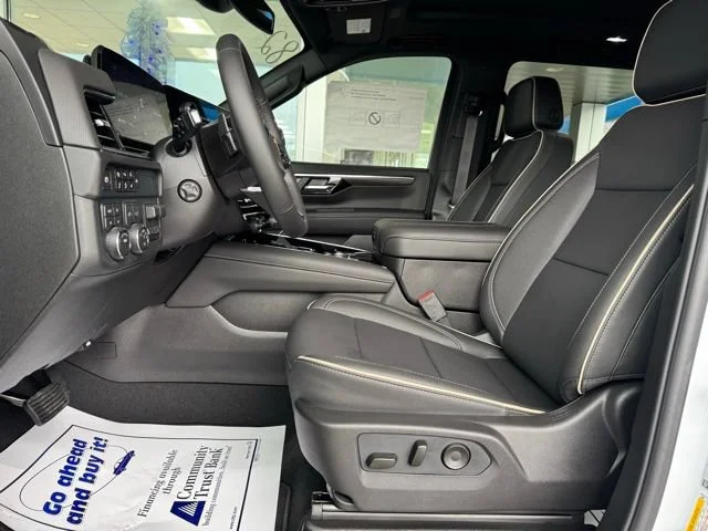2026 Chevrolet Suburban Premier - Photo 18