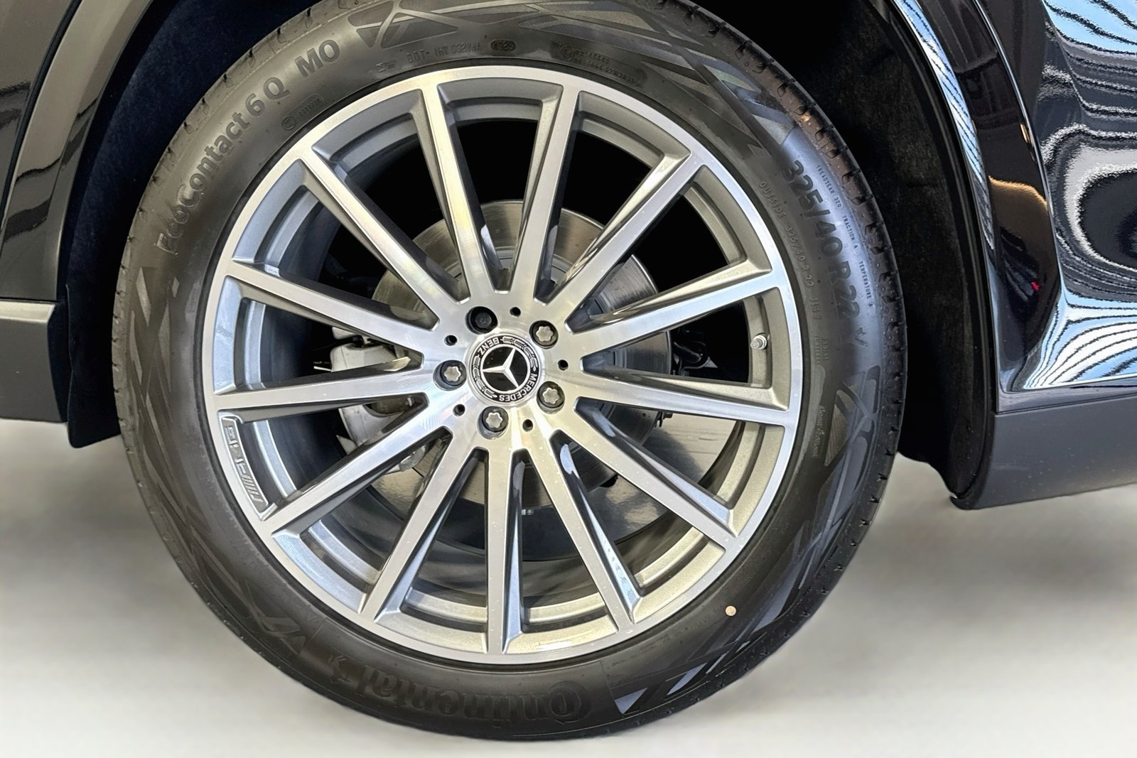 New 2026 Obsidian Black Metallic Mercedes-Benz GLS 580 image 30