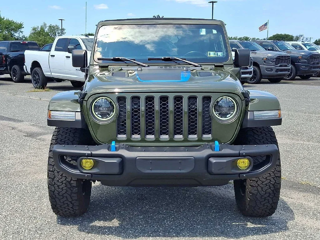 Used 2023 Sarge Green Clearcoat Jeep Rubicon image 4
