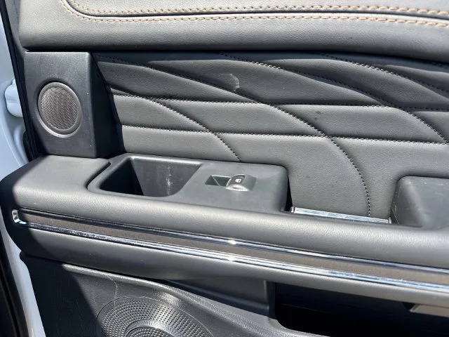 Used 2023 White Ford Platinum image 24